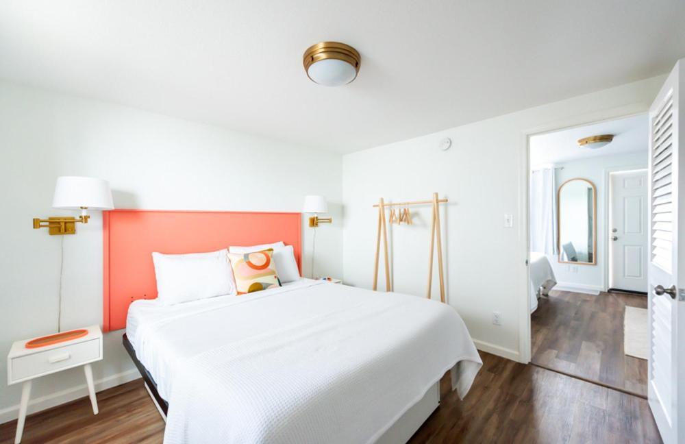 Royal Palms Motel 泰比岛 外观 照片