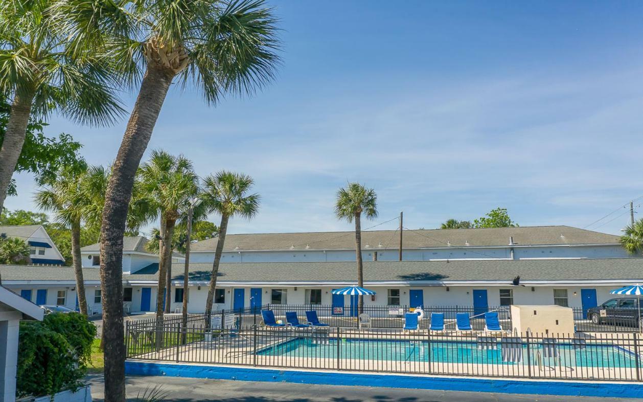 Royal Palms Motel 泰比岛 外观 照片